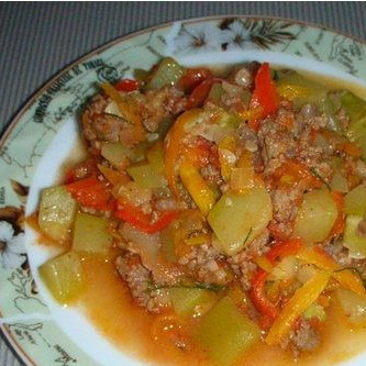 Рагу из кабачков с фаршем