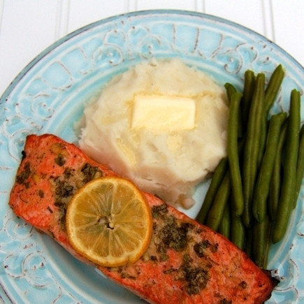 1. Этап. Запеченный лосось с чесноком и горчицей: Приятного аппетита! :)