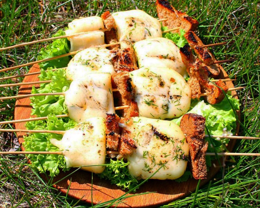 1. Stage. Grilled Suluguni: Serve hot. Bon Appetit!!!