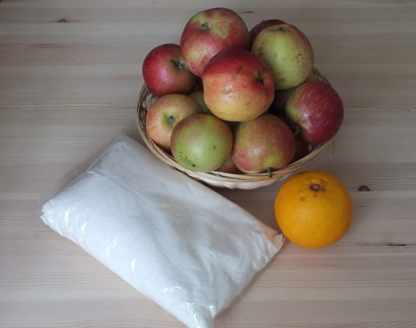 1. Этап. Яблочный джем с апельсинами: Подготовьте необходимые ингредиенты.