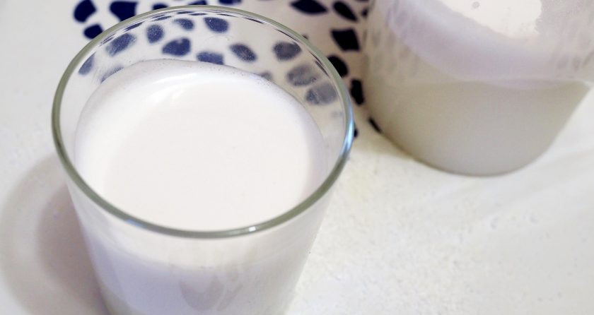 1. Этап. Молоко из кокоса: После этого кокосовое молоко готово к употреблению. Хранится оно в холодильнике в течение 2-3 суток.