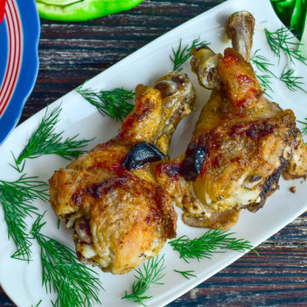 Куриные ножки с черносливом