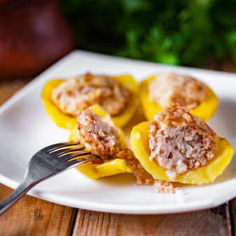 Картофель, фаршированный с рисом