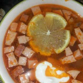 Суп с колбасой в мультиварке