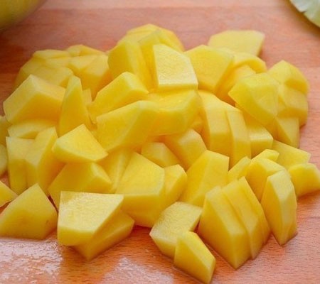 1. Stage. Peel and dice the potatoes. 1. Stage. Peel and dice the potatoes.