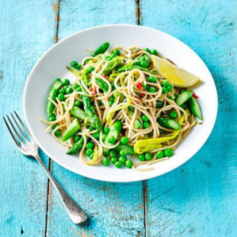 Asparagus & lemon spaghetti with peas