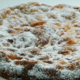 Творожная запеканка с изюмом в духовке