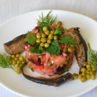 Винегрет со шпротами