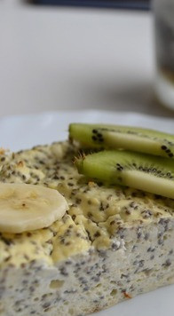 1. Этап. Творожная запеканка Точка: Запеканка получается мягкой, нежной, несладкой. Сладкоежки могут полить готовую запеканку сиропом/мёдом/сметаной с сахаром.