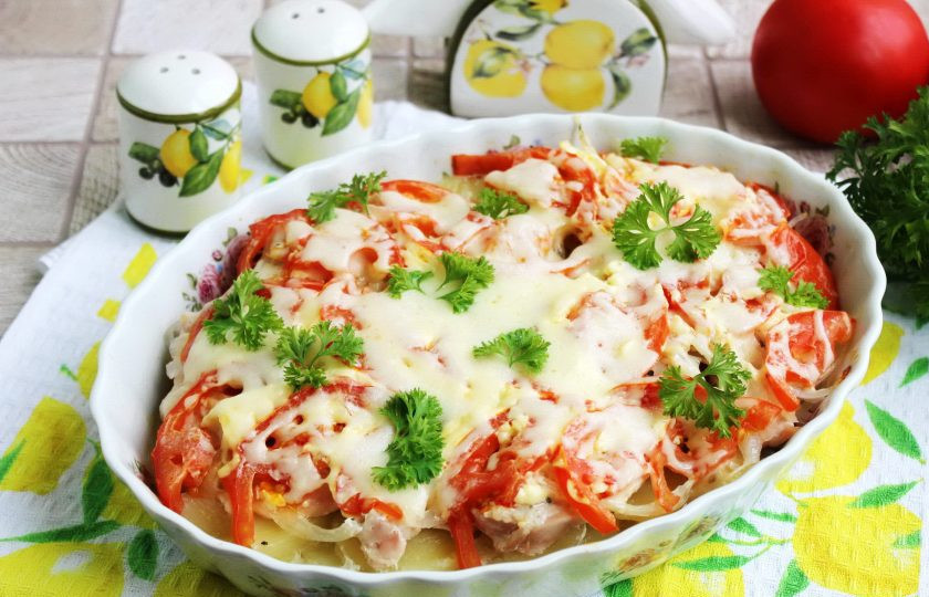 1. Этап. Курица по-французски с картошкой: Курица по-французски с картошкой готова.