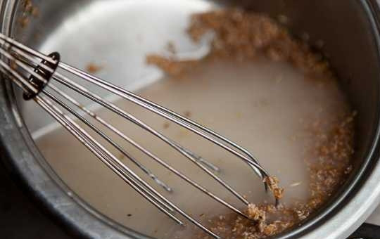 1. Этап. Пшеничная сечка: 1. Крупу залейте холодной водой и промойте.