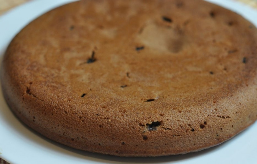 1. Этап. Постная коврижка с какао: В мультиварке выпекайте в режиме 