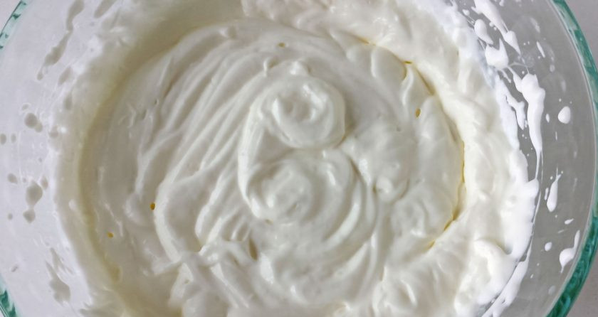 1. Этап. Бисквитный торт Графские развалины: 2. Полученную массу отставляю в сторону на 15-20 минут.