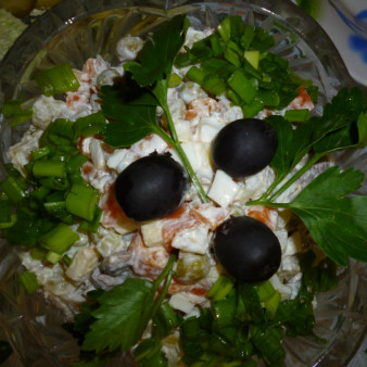 Салат Оливье с яблоками