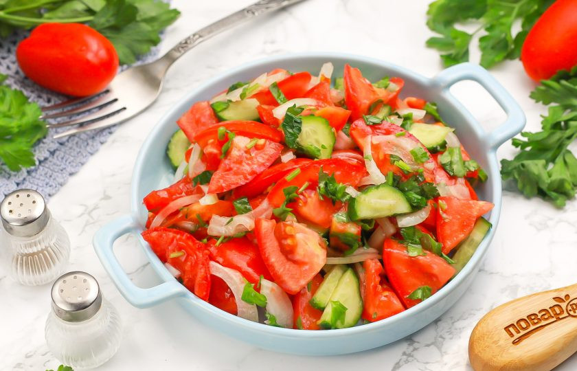 1. Этап. Салат Гарнир: Выложите салат 