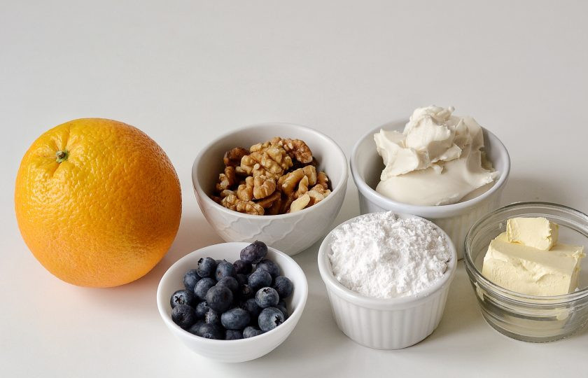 1. Этап. Морковный торт без яиц: Подготовьте все ингредиенты для крема.