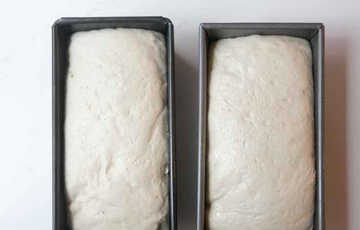 1. Этап. Хлеб из картофеля: 8. После того как тесто постояло, оно должно подняться и увеличиться как минимум в два раза.