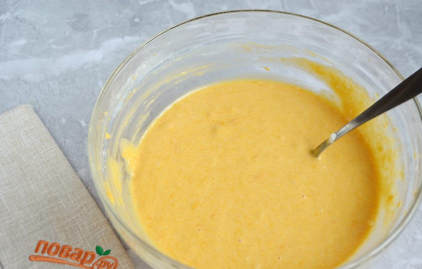 1. Этап. Полезные тыквенные панкейки: 7. Влейте растительное масло, перемешайте. Готово! Переходим к жарке.