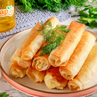 Трубочки с творогом и сыром