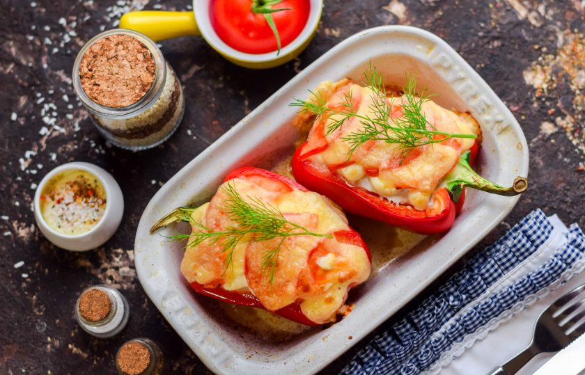 1. Этап. Перцы фаршированные куриной грудкой в духовке: Приятного аппетита!