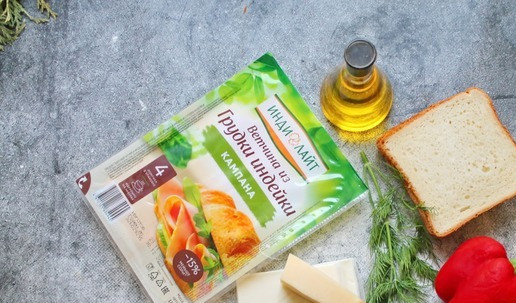 1. Этап. Горячие бутерброды Ёлочки: Подготовьте все необходимые ингредиенты для приготовления горячих бутербродов Ёлочки.