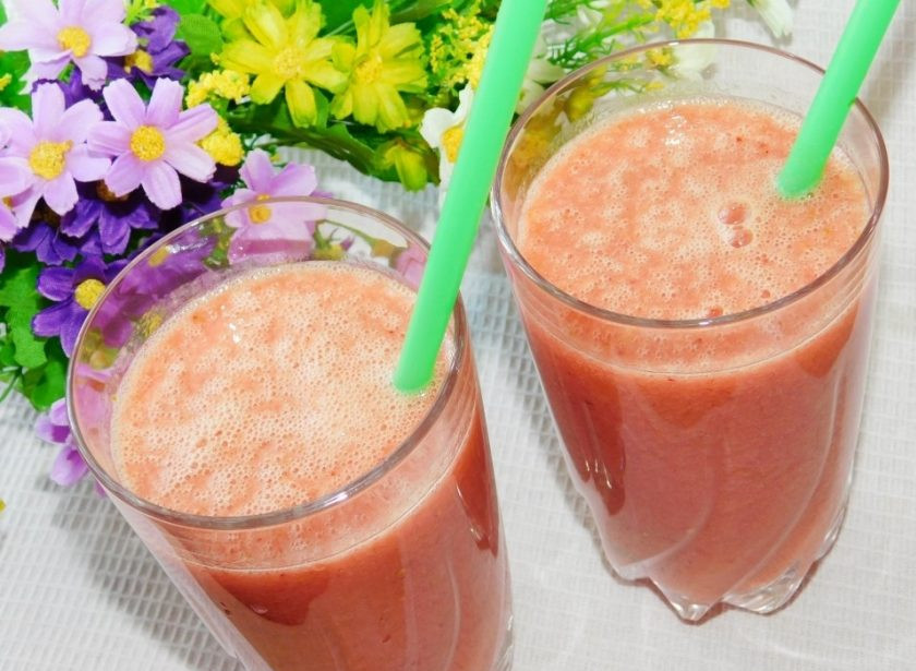 1. Этап. Коктейль Ягодный микс: Разлейте коктейль по бокалам и угощайтесь. Приятного аппетита!