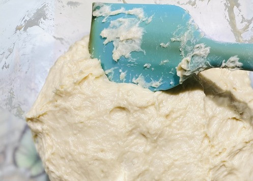 1. Этап. Ватрушки с творогом: Накрыть и Поставить в теплое место для подьема