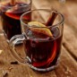 Mulled wine with lemon