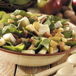 Apple-Brie Spinach Salad