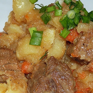 Жаркое из свинины в мультиварке