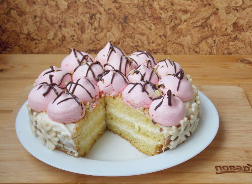 1. Этап. Торт Метелица: Дайте торту пропитаться 3-4 часа и можно подавать к чаю.