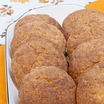 1. Этап. Тыквенное печенье с начинкой: Выпекаем в разогретой до температуры 180°С духовке около 20-25 минут.