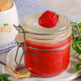 Свежая клубника с сахаром до весны