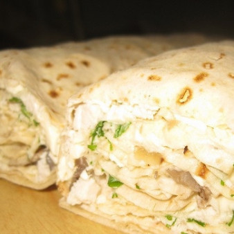 Рулет из лаваша с майонезом