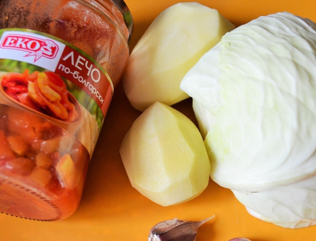 1. Этап. Заранее сварить бульон, процедить. Подготовить остальные продукты. 1. Этап. Заранее сварить бульон, процедить. Подготовить остальные продукты.