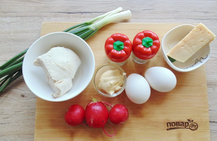 1. Этап. Салат Луиза: Подготовьте ингредиенты для приготовления салата.