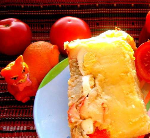 1. Этап. Рыба под соусом бешамель: 10. После запекания нарезаем порционно и подаем к столу. Можно украсить блюдо зеленью и разнообразить свежими овощами.