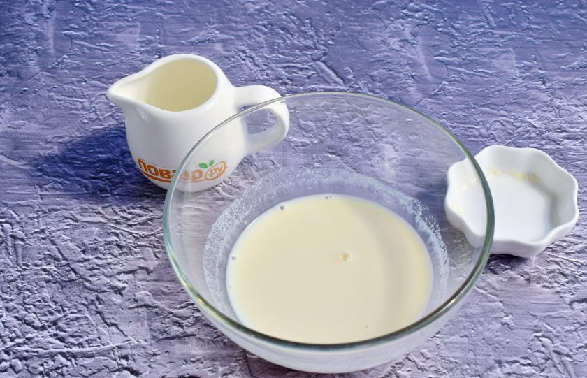 1. Этап. Бланманже кофейное: Агар-агар залейте теплыми сливками, оставьте набухать на 30 минут.