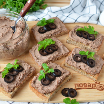 Бутерброды с паштетом из печени