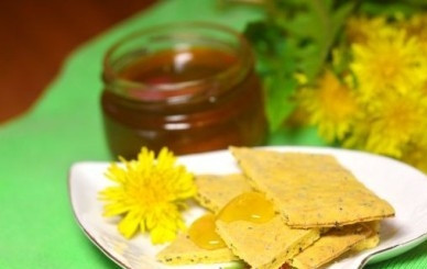 1. Этап. Варенье из одуванчиков на зиму: А зимой открываем баночку и подаем к чаю...вкусно......