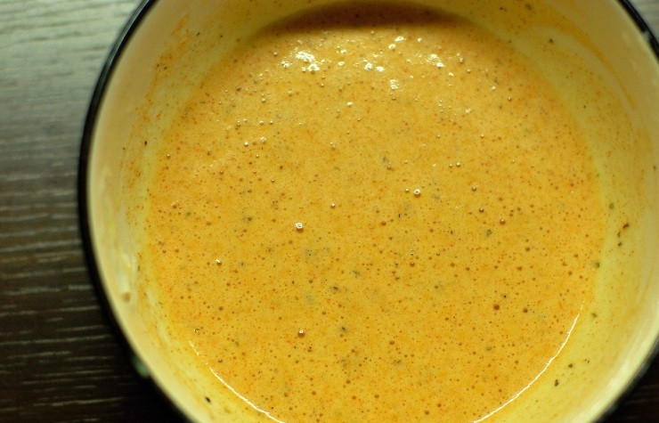 1. Этап. Куриные палочки в панировке: Все хорошенько перемешиваем.