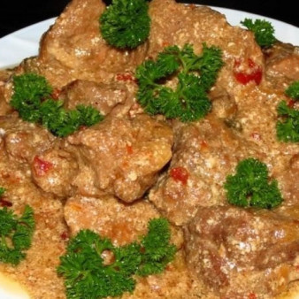 Тушеное мясо в мультиварке