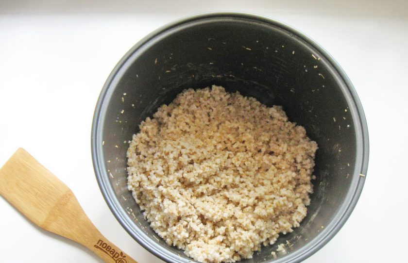 1. Этап. Ячневая каша на воде в мультиварке: Снова чашу поставьте в мультиварку и включите режим 