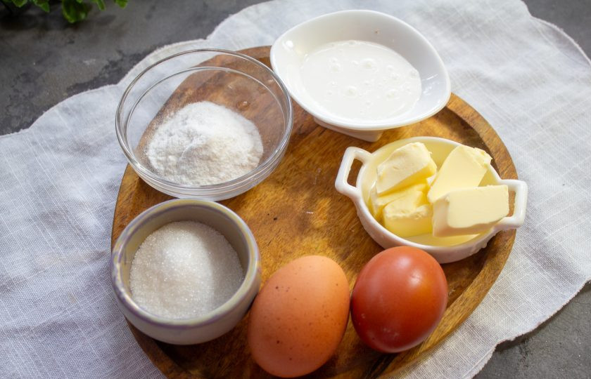 1. Этап. Суфле из яиц: Подготовьте необходимые продукты для приготовления суфле из яиц.