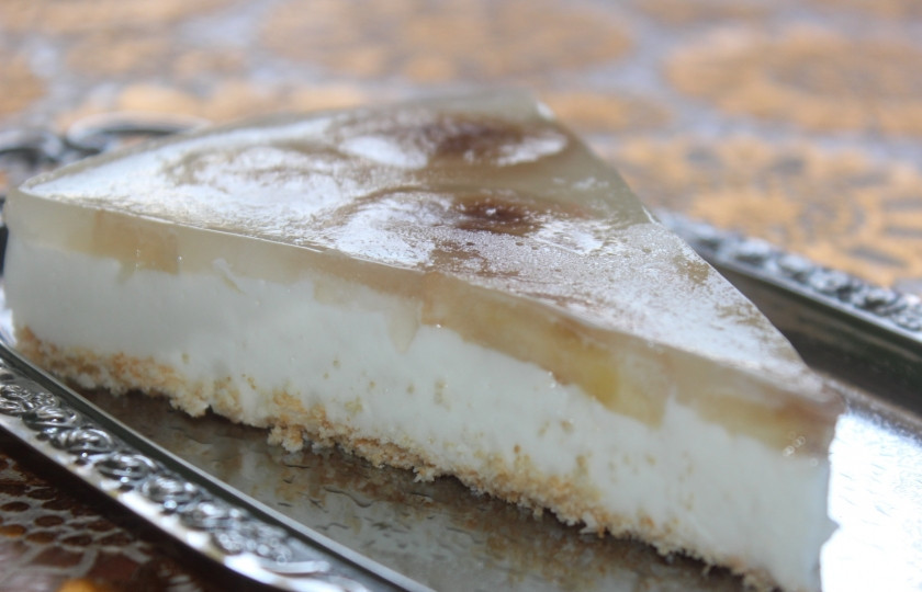 1. Этап. Творожный торт с бананом: Готовый творожный торт с бананом в разрезе выглядит примерно так.