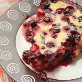 Заливной ягодный пирог