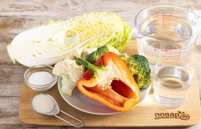 1. Этап. Закуска македонская: Подготовьте все ингредиенты.