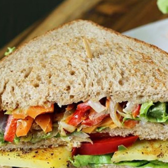 Бутерброды на шпажках