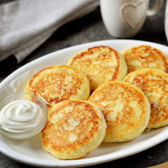 Сырники с вишней в духовке