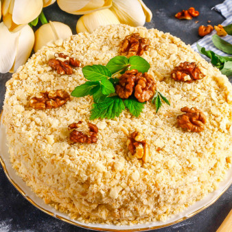 Торт Наполеон с грецкими орехами